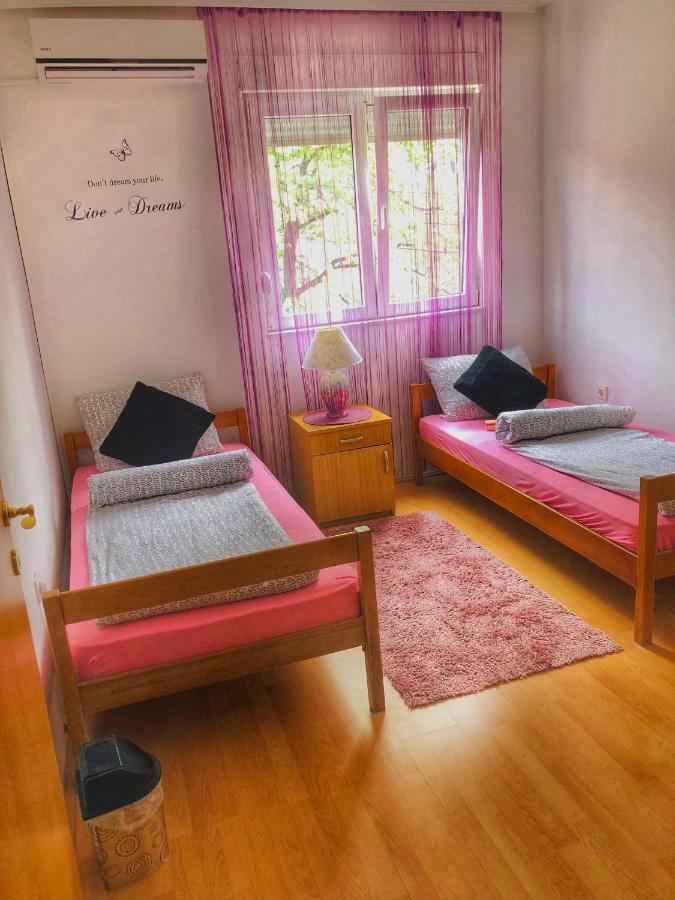 Rooms Deny Mostar Buitenkant foto